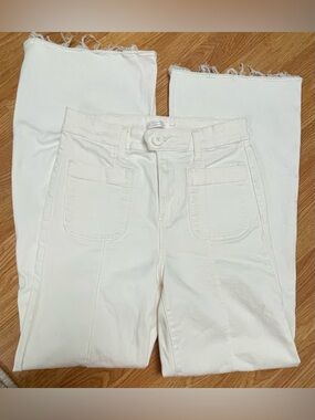LC Lauren Conrad White Super High Rise Flare Jeans Raw Hem Patch Pocket 4.